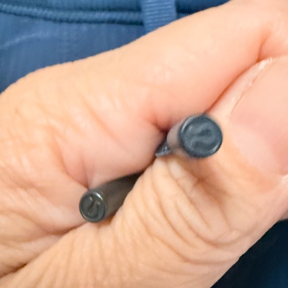 🍋 LULULEMON Studio Crop Pants (See Measurements) - Picture 14 of 16